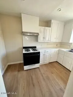 5728 Hazeltine Avenue Van Nuys, CA 91401