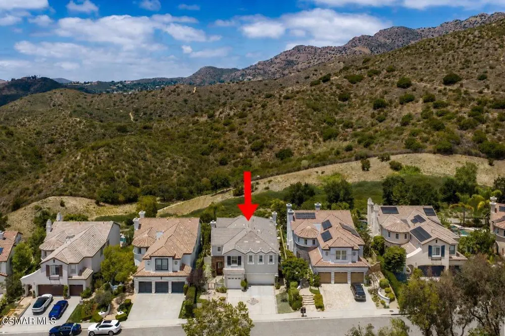 961 Alexandra Court Oak Park, CA 91377