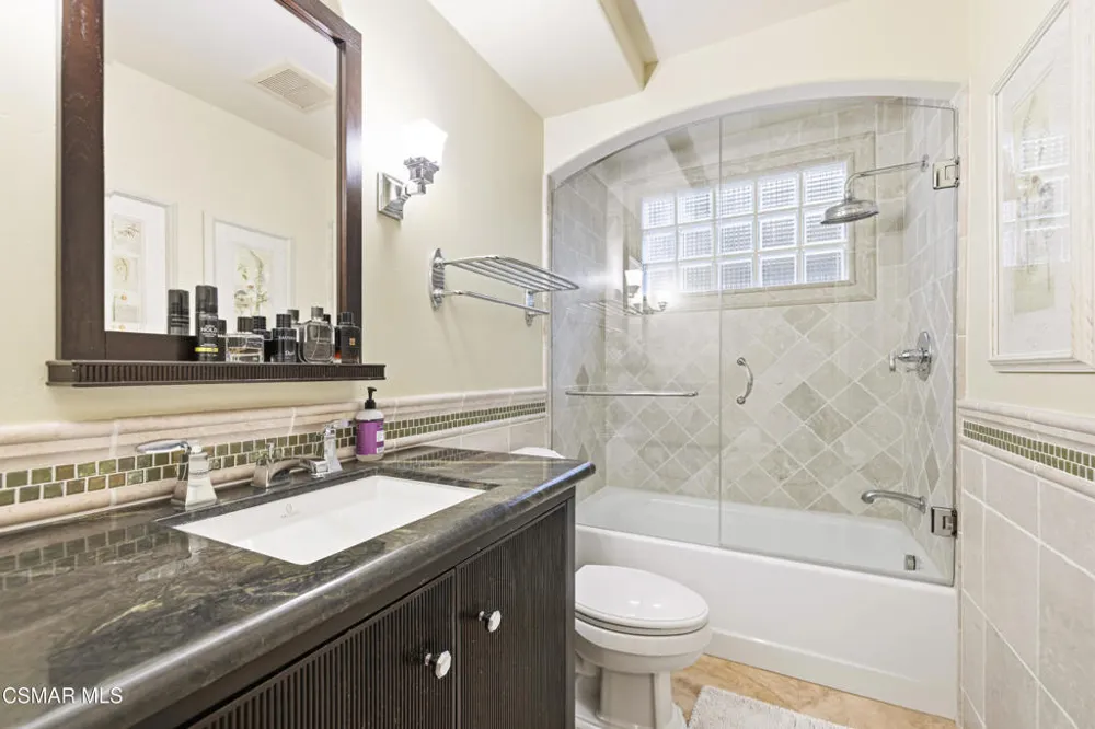 4901 Pathfinder Avenue Westlake Village, CA 91362