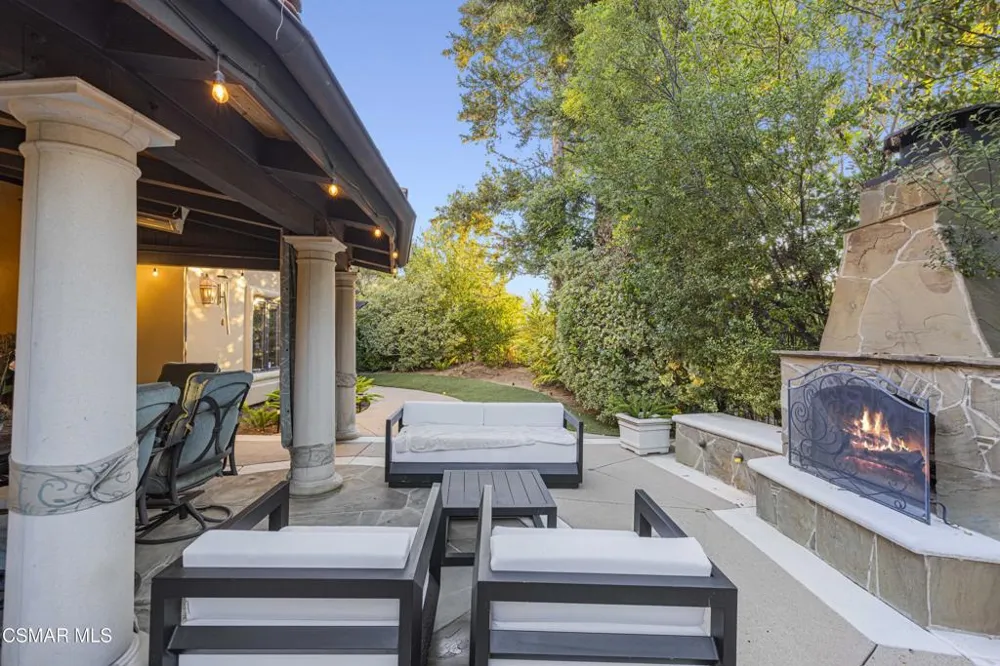4901 Pathfinder Avenue Westlake Village, CA 91362