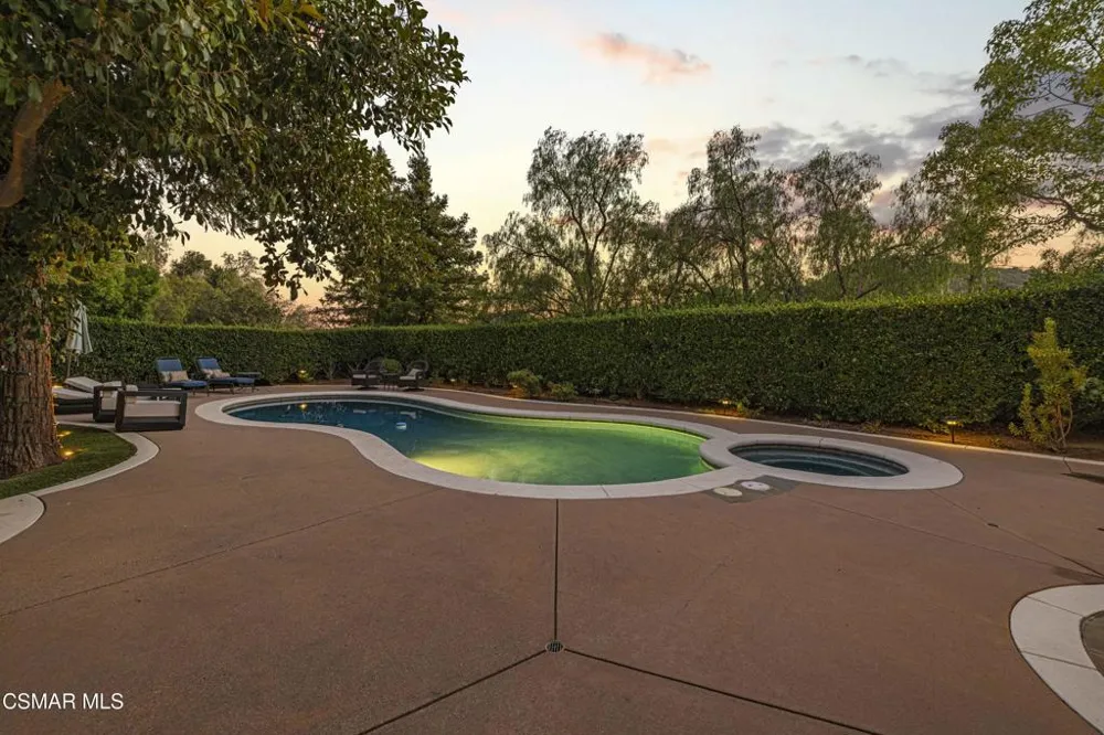 4901 Pathfinder Avenue Westlake Village, CA 91362