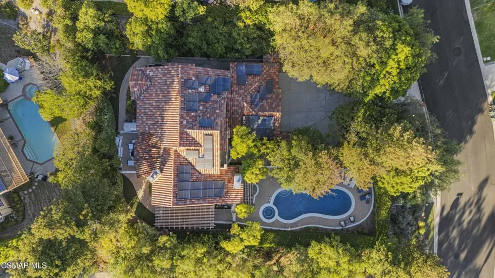 4901 Pathfinder Avenue Westlake Village, CA 91362