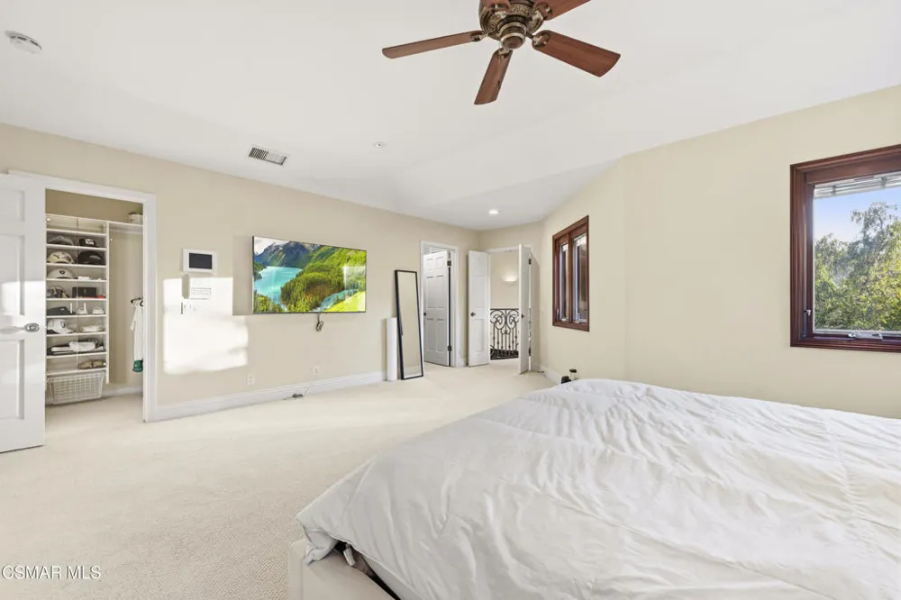 4901 Pathfinder Avenue Westlake Village, CA 91362