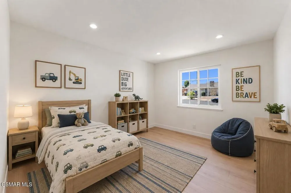 15 Teasdale Street Thousand Oaks, CA 91360