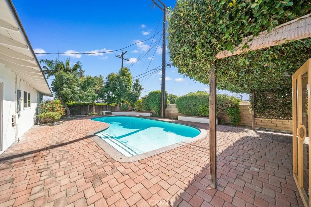 1314 Ameluxen Ave Hacienda Heights, CA 91745