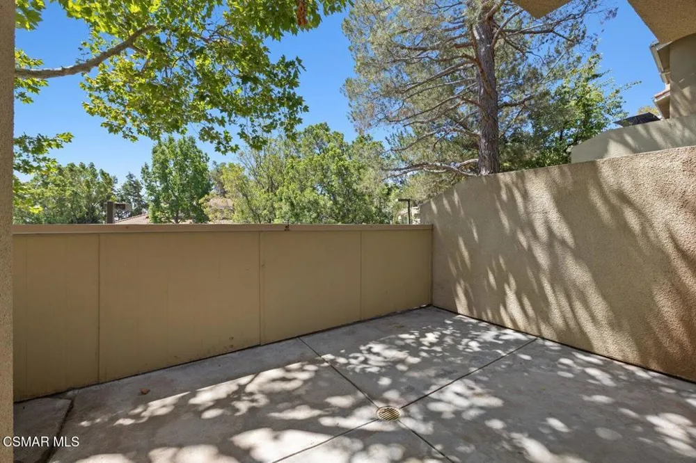 2731 Erringer Road #17 Simi Valley, CA 93065