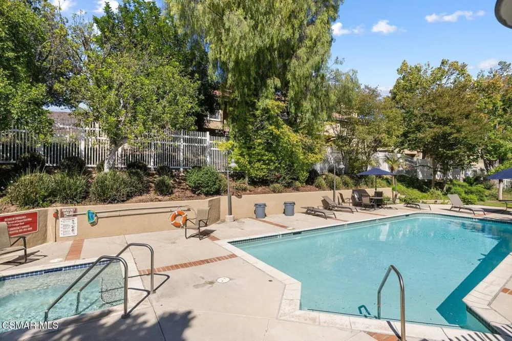 2731 Erringer Road #17 Simi Valley, CA 93065