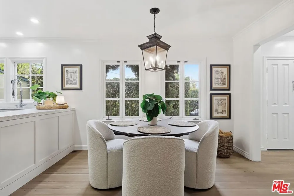 8809 Evanview Drive Los Angeles, CA 90069