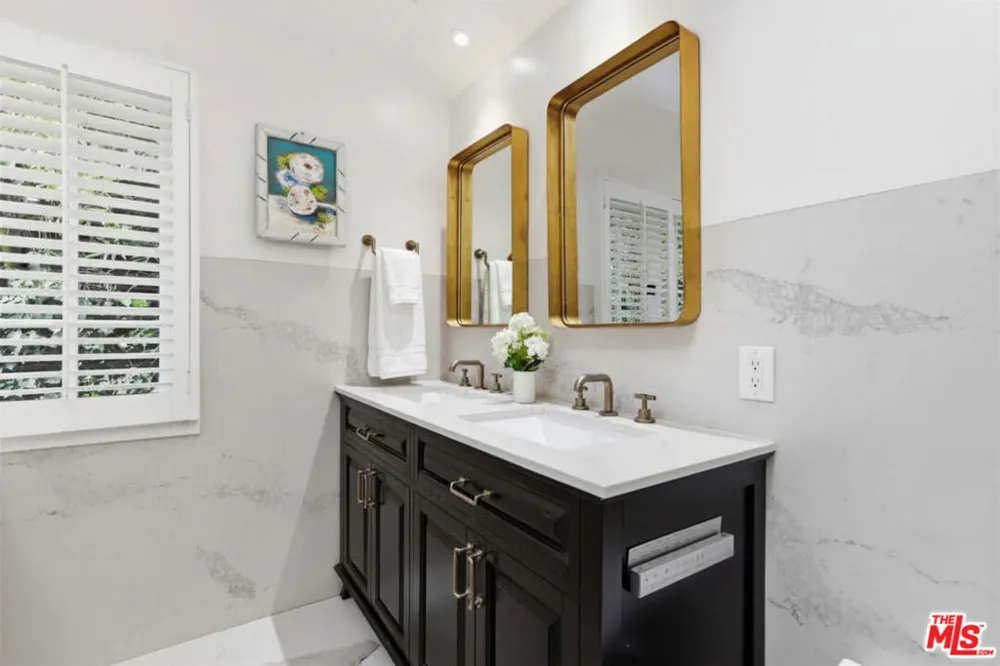 8809 Evanview Drive Los Angeles, CA 90069