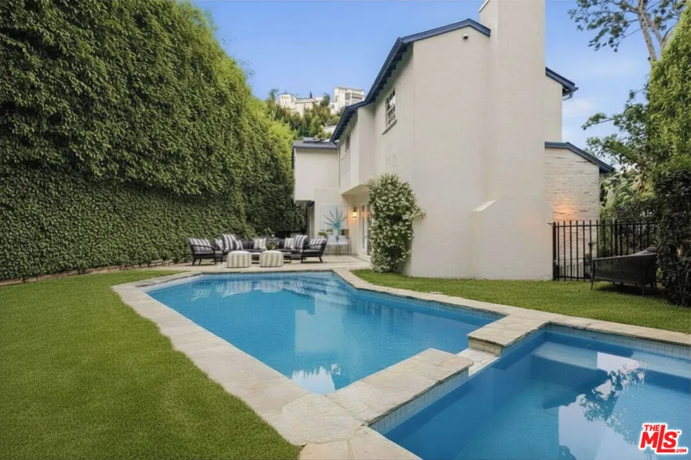 8809 Evanview Drive Los Angeles, CA 90069