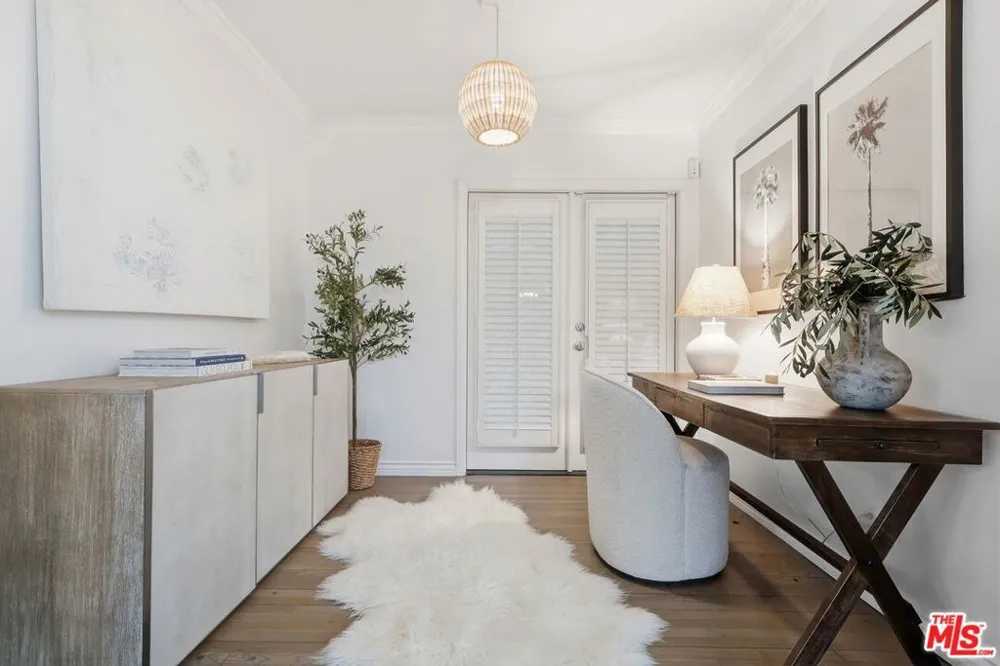 8809 Evanview Drive Los Angeles, CA 90069
