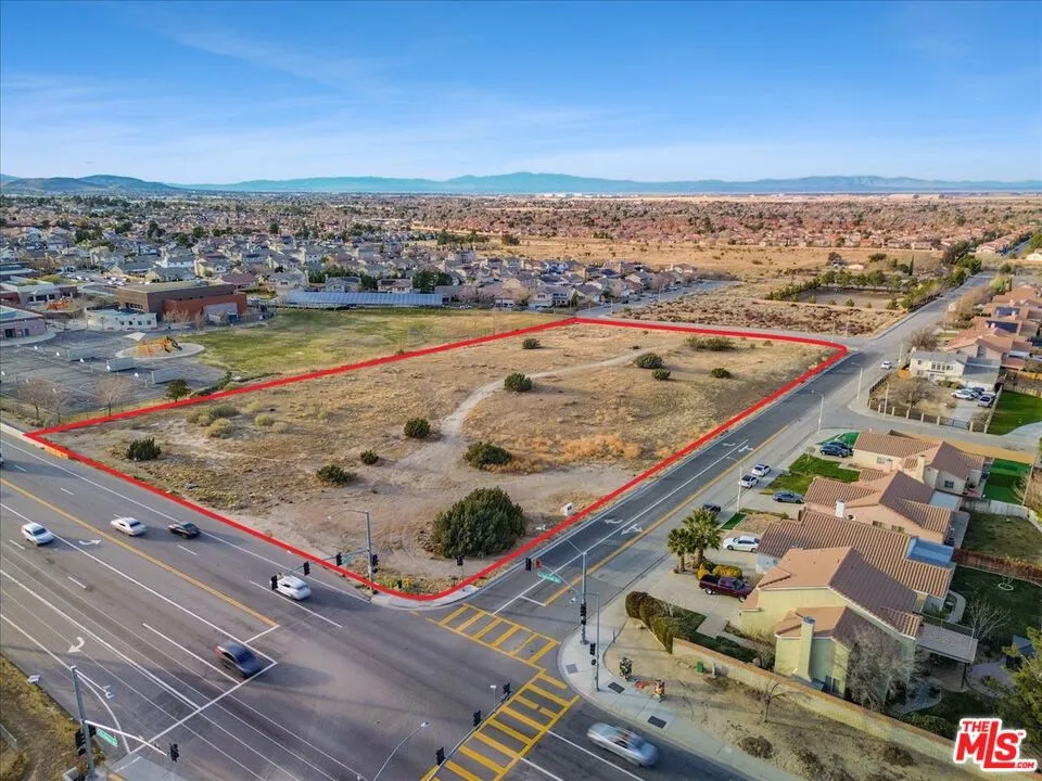36409 E 37th Street Palmdale, CA 93550