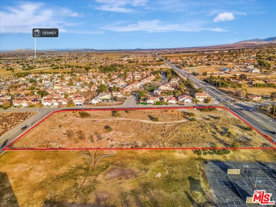 36409 E 37th Street Palmdale, CA 93550