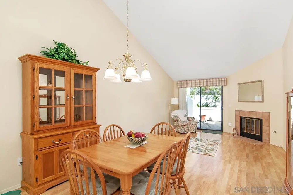 1972 Irisdale Ct Encinitas, CA 92024