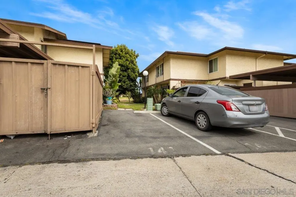 238 Regency Ct #C Chula Vista, CA 91911