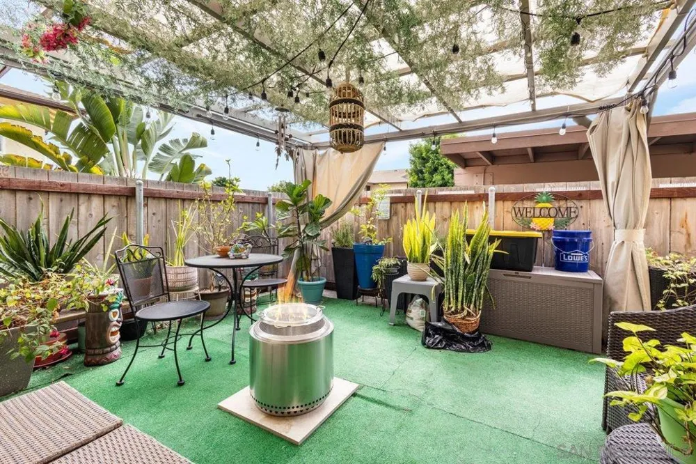 238 Regency Ct #C Chula Vista, CA 91911