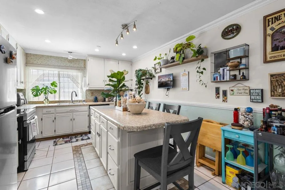 238 Regency Ct #C Chula Vista, CA 91911