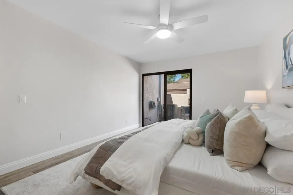 2053 Golden Circle Dr Escondido, CA 92026