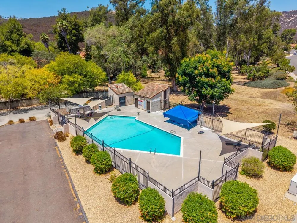 2053 Golden Circle Dr Escondido, CA 92026