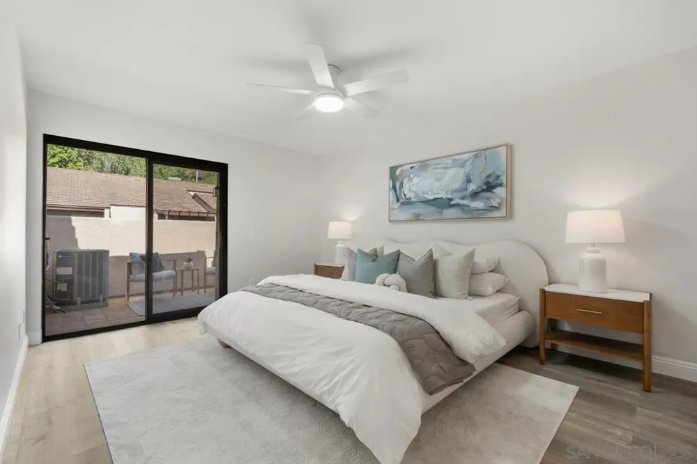 2053 Golden Circle Dr Escondido, CA 92026