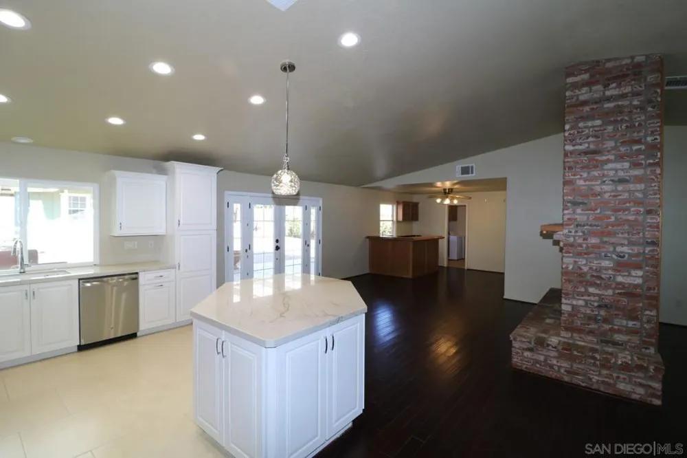 16707 Wikiup Rd Ramona, CA 92065