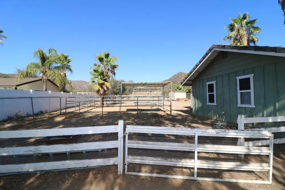 16707 Wikiup Rd Ramona, CA 92065