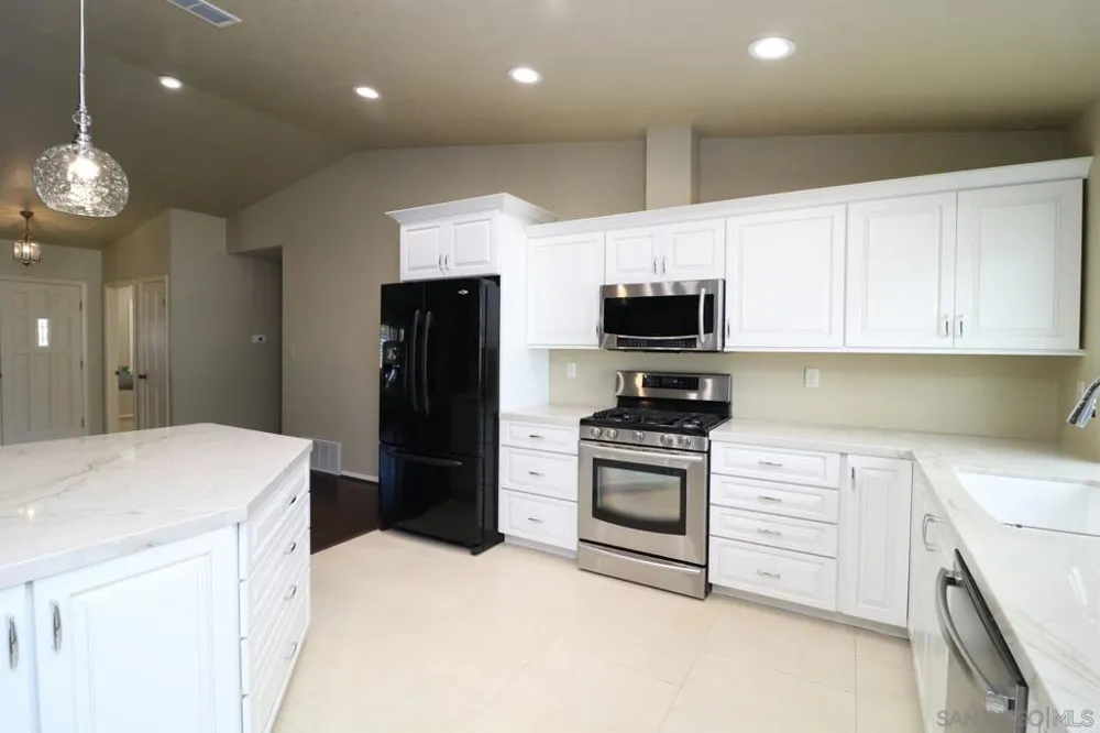 16707 Wikiup Rd Ramona, CA 92065