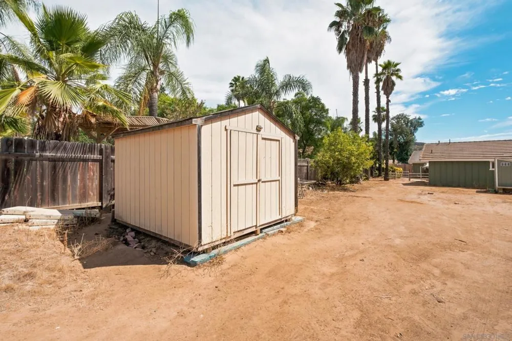 16707 Wikiup Rd Ramona, CA 92065