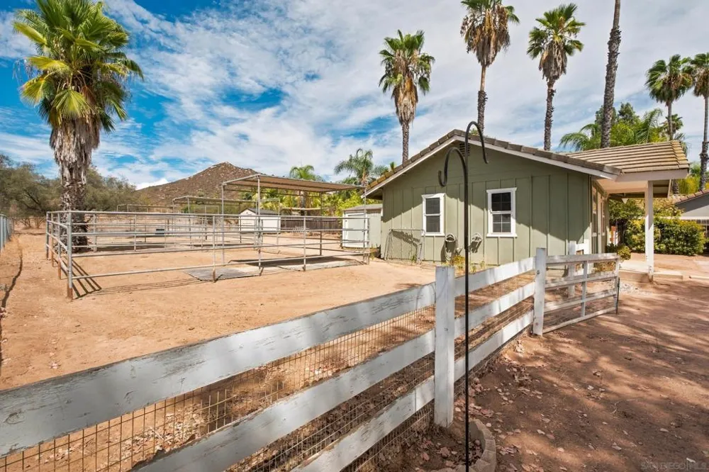16707 Wikiup Rd Ramona, CA 92065