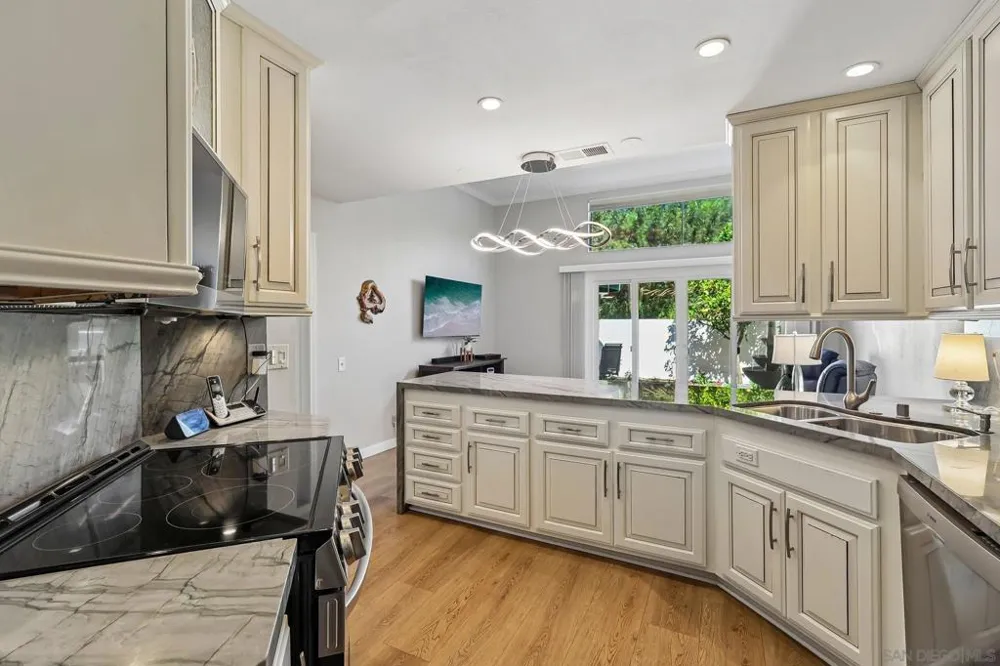 4885 Tinasa Way San Diego, CA 92124