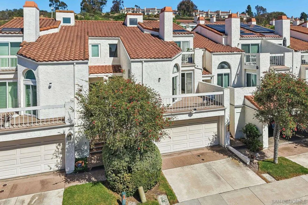 4885 Tinasa Way San Diego, CA 92124