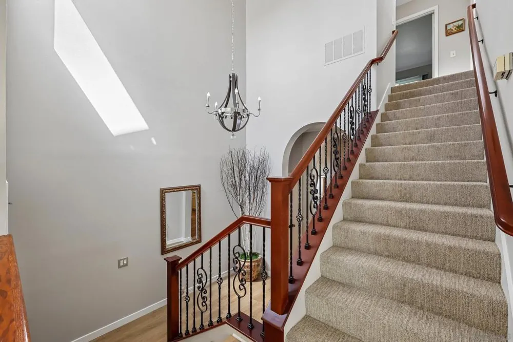 4885 Tinasa Way San Diego, CA 92124