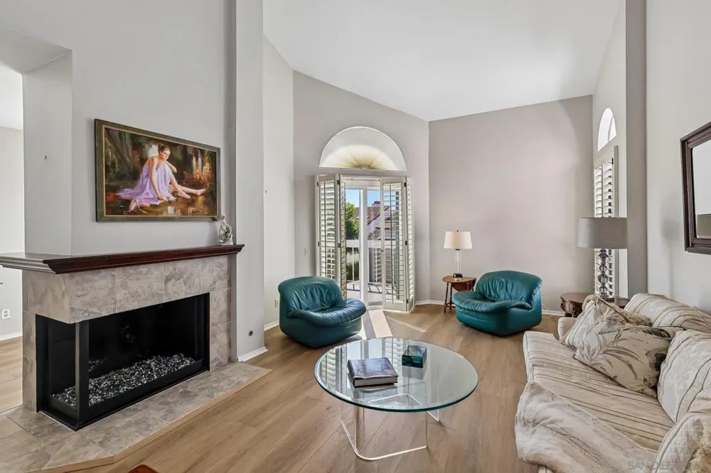 4885 Tinasa Way San Diego, CA 92124
