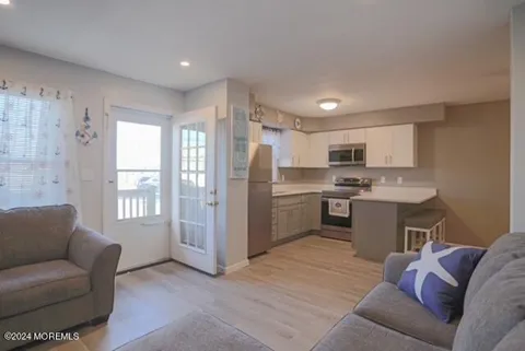113 Lincoln Avenue #2