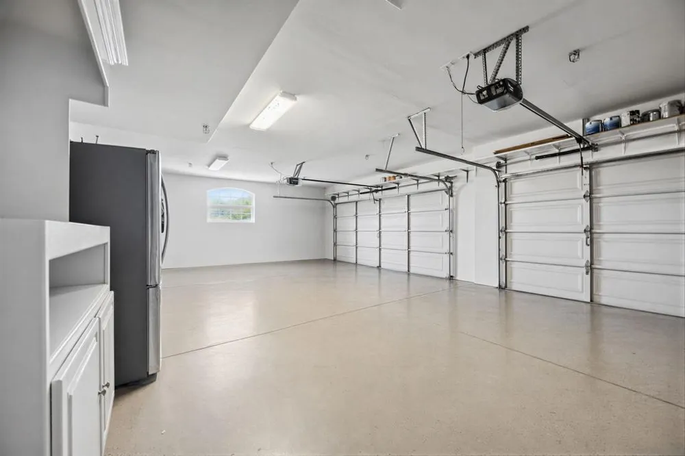708 Vista Canyon Vista, CA 92084