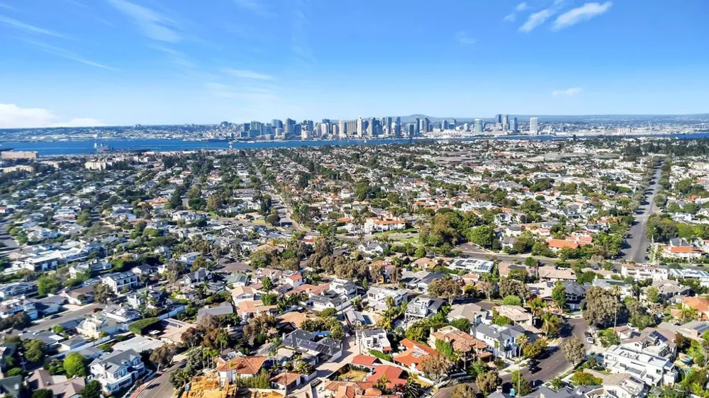 1130 Pine Street Coronado, CA 92118