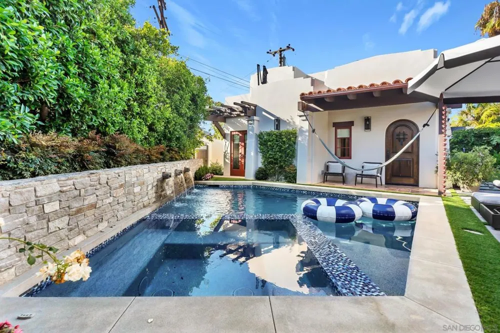 1130 Pine Street Coronado, CA 92118