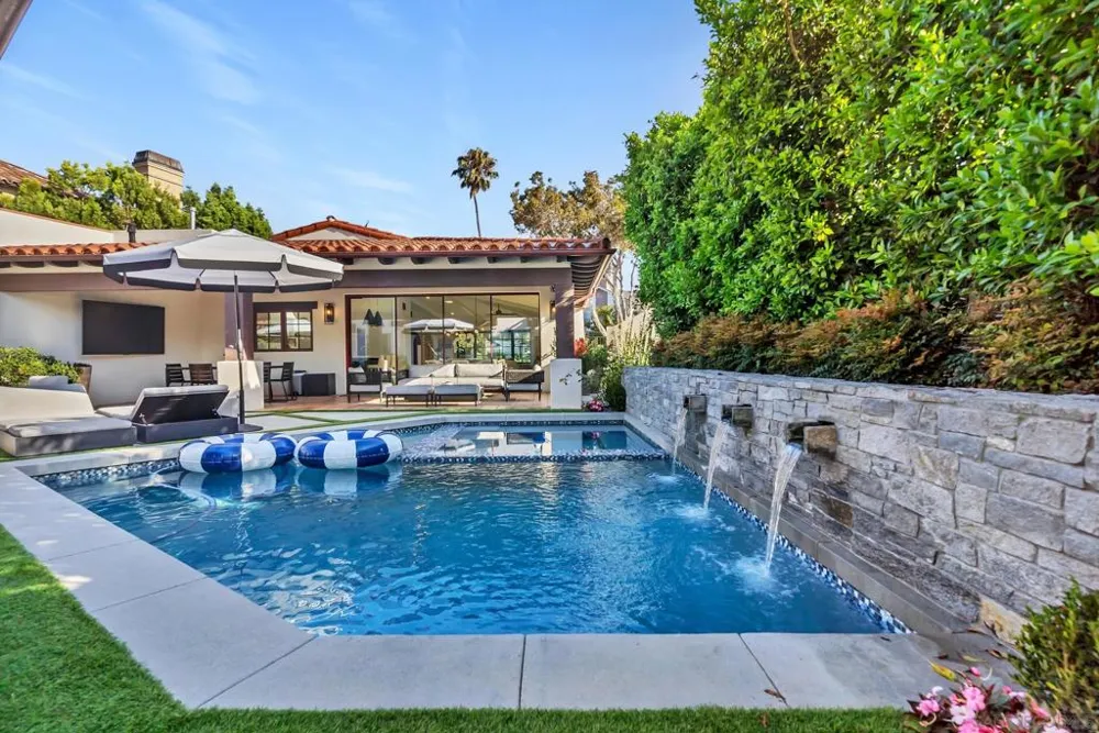 1130 Pine Street Coronado, CA 92118