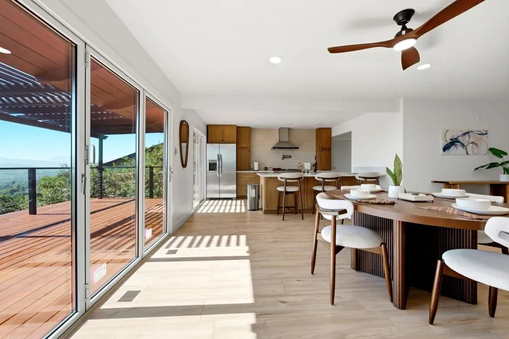 1329 Park Hill Ln Escondido, CA 92025