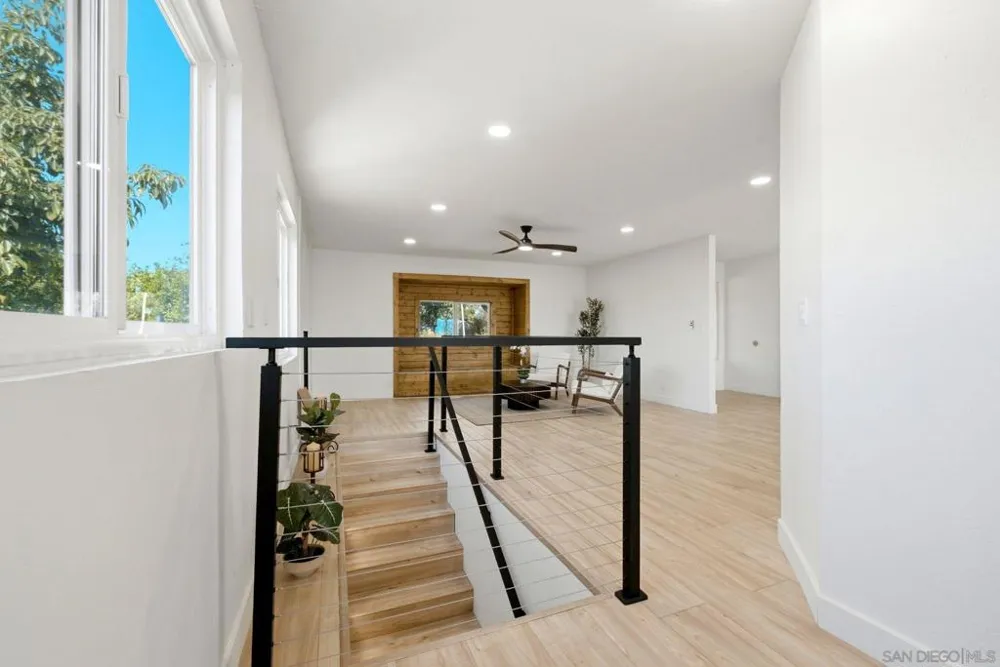 1329 Park Hill Ln Escondido, CA 92025