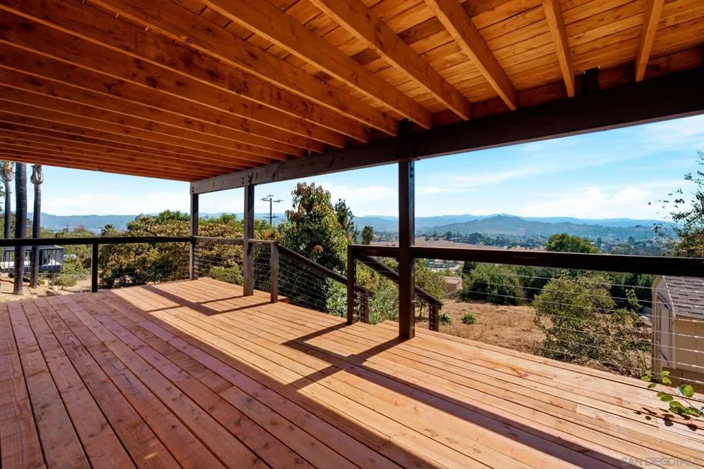 1329 Park Hill Ln Escondido, CA 92025