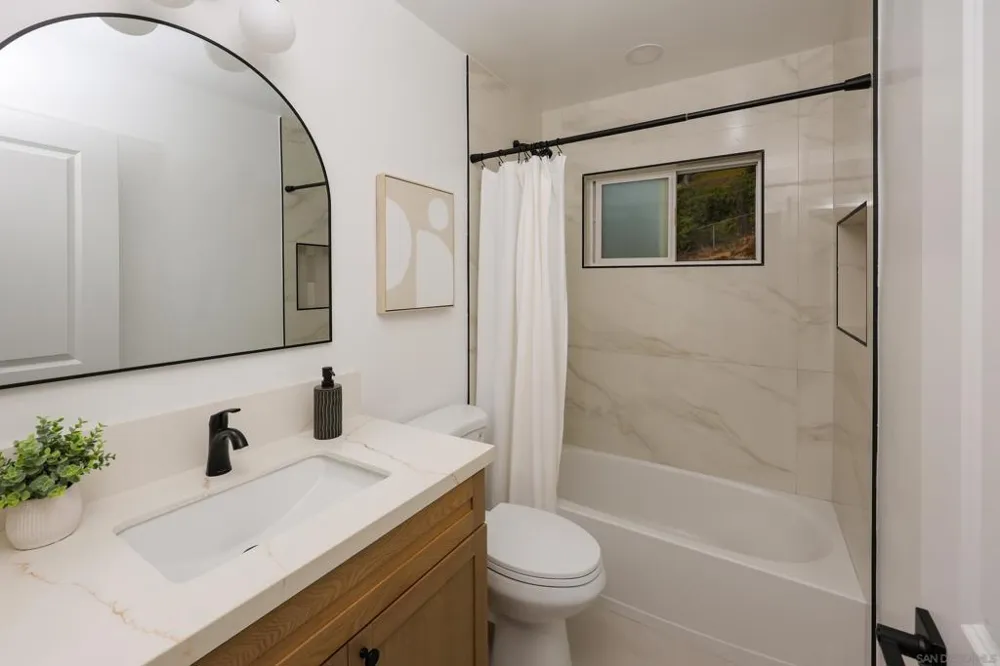 1003 Manchester National City, CA 91950