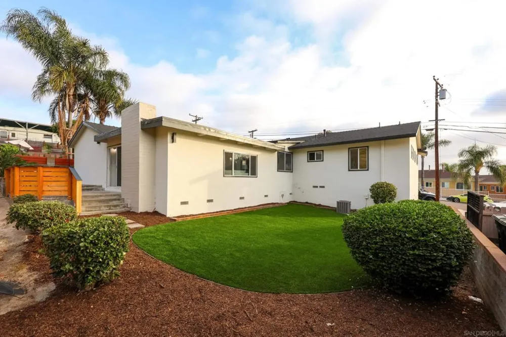 1003 Manchester National City, CA 91950