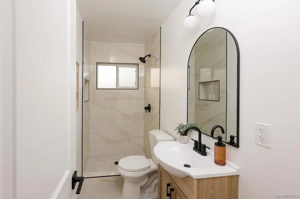 1003 Manchester National City, CA 91950