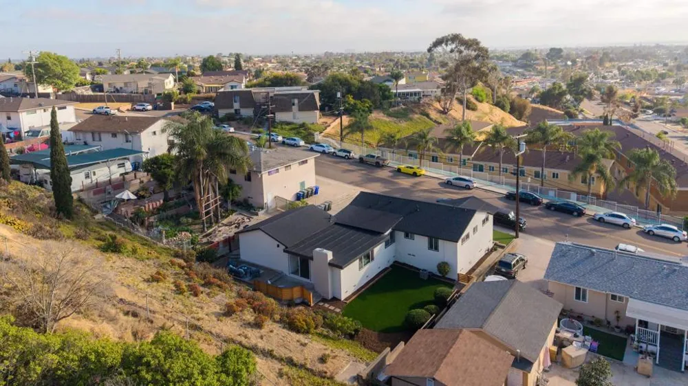 1003 Manchester National City, CA 91950