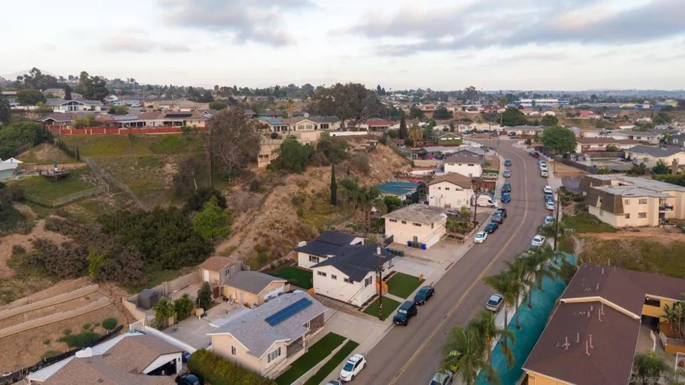 1003 Manchester National City, CA 91950