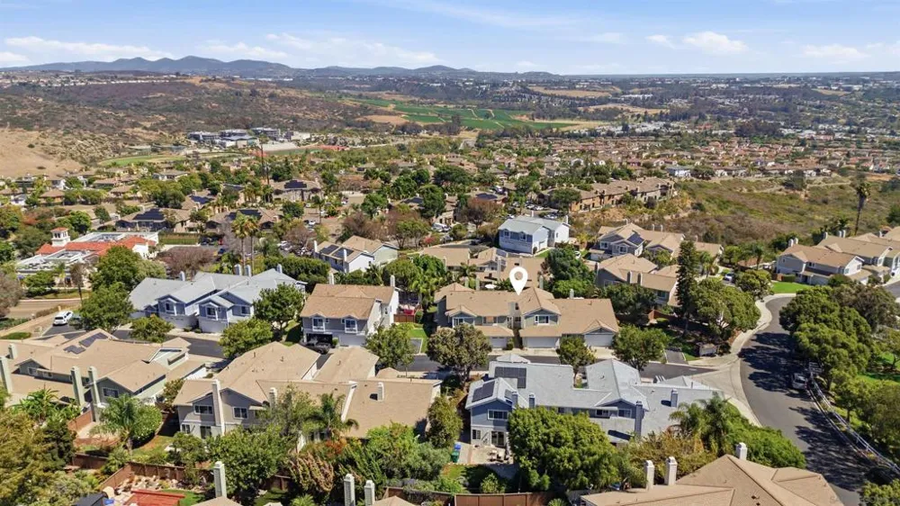 2993 Lexington Circle Carlsbad, CA 92010