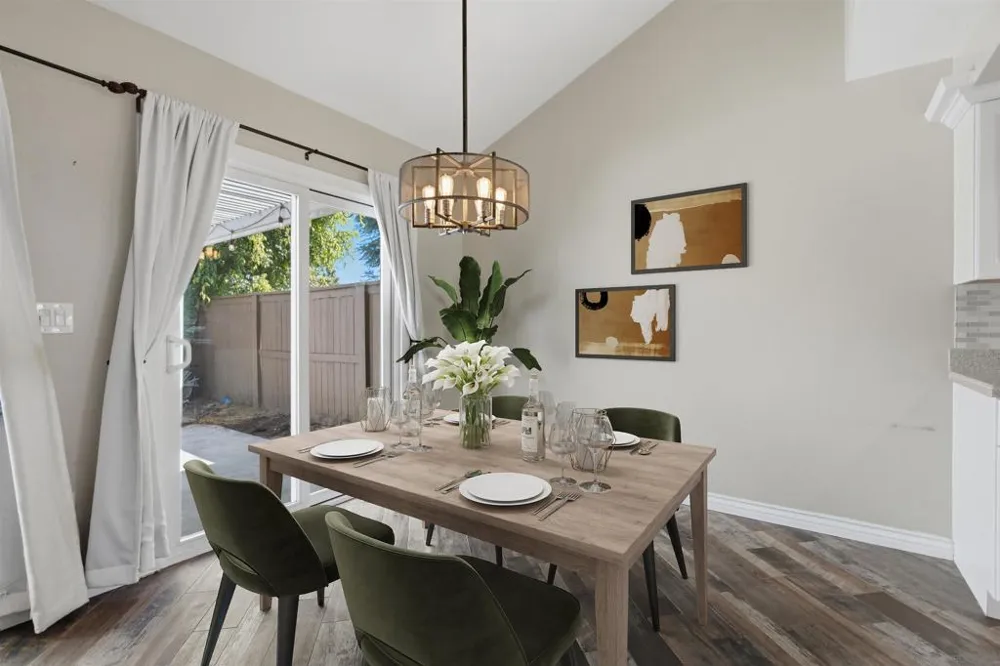 2993 Lexington Circle Carlsbad, CA 92010