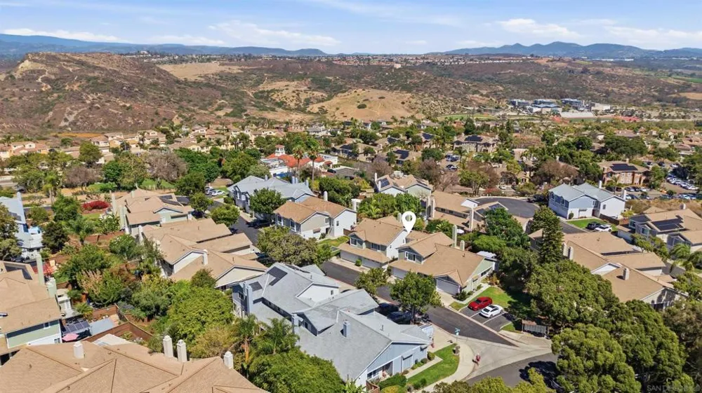 2993 Lexington Circle Carlsbad, CA 92010