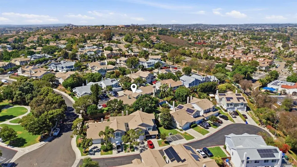 2993 Lexington Circle Carlsbad, CA 92010